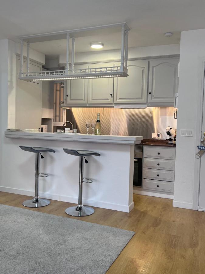 Apartment Stylish Getaway - Renovated 1br With Pool & Tennis Benidorm