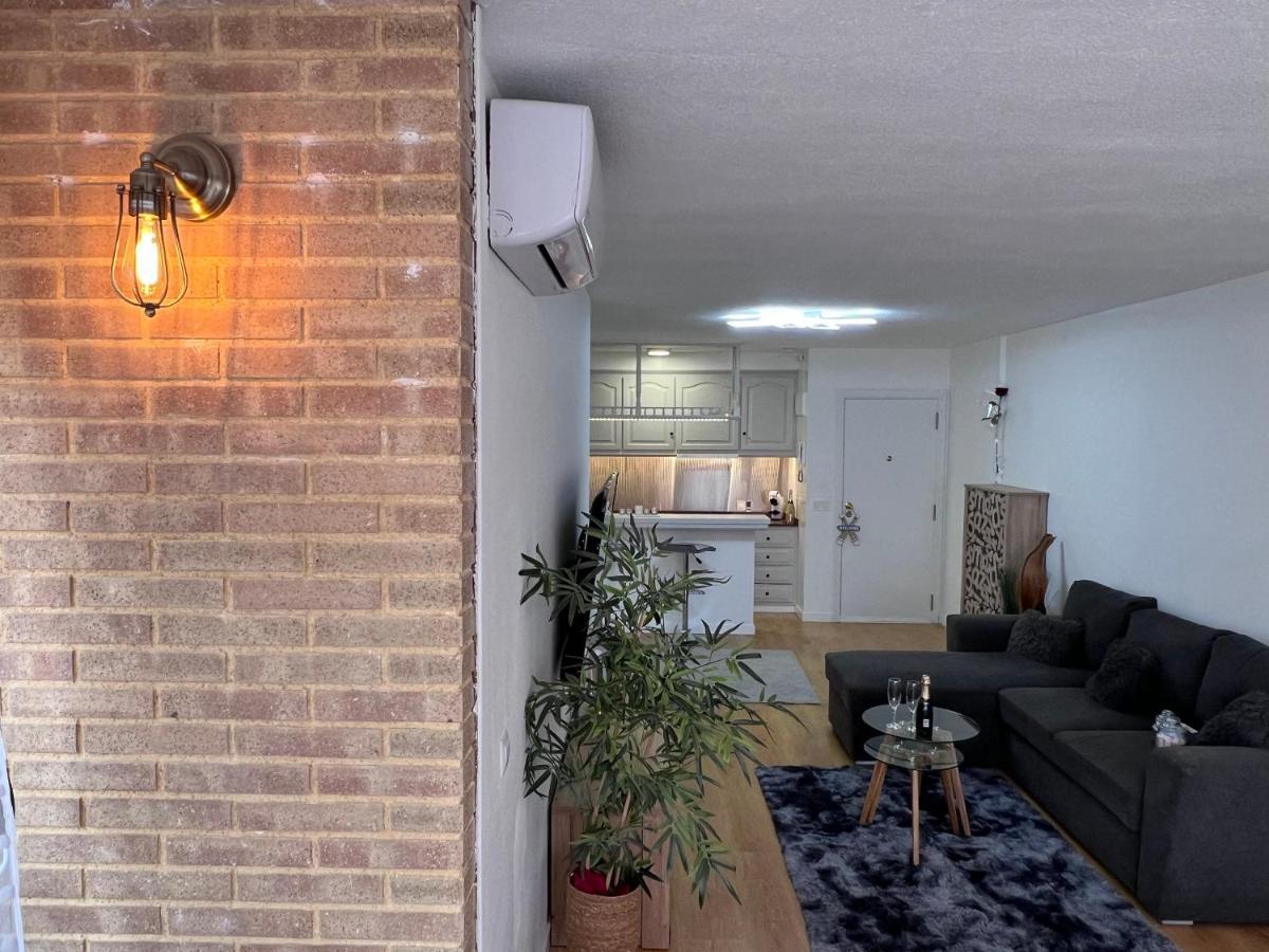 Apartment Stylish Getaway - Renovated 1br With Pool & Tennis *